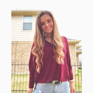 Meet your Posher, Brooke